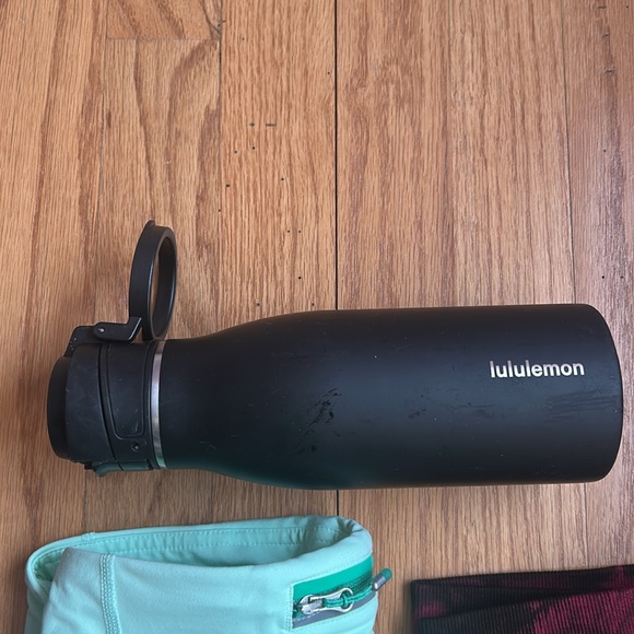 Lululemon size small bundle cropped leggings size 4! - Picture 15 of 16